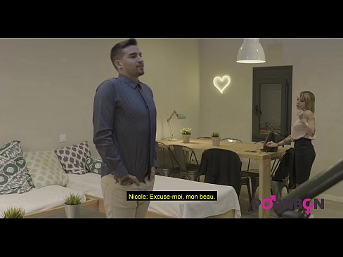 ❤️ PORNBCN 4K Mwanamke mmoja aliyekomaa na matiti makubwa anataka kunyofolewa mkundu kijana gigolo mwenye dick kubwa blowjob amortist kazi ngumu ya mikono kazi ya mbwa style pussy lick orgasm French subtitles ❤